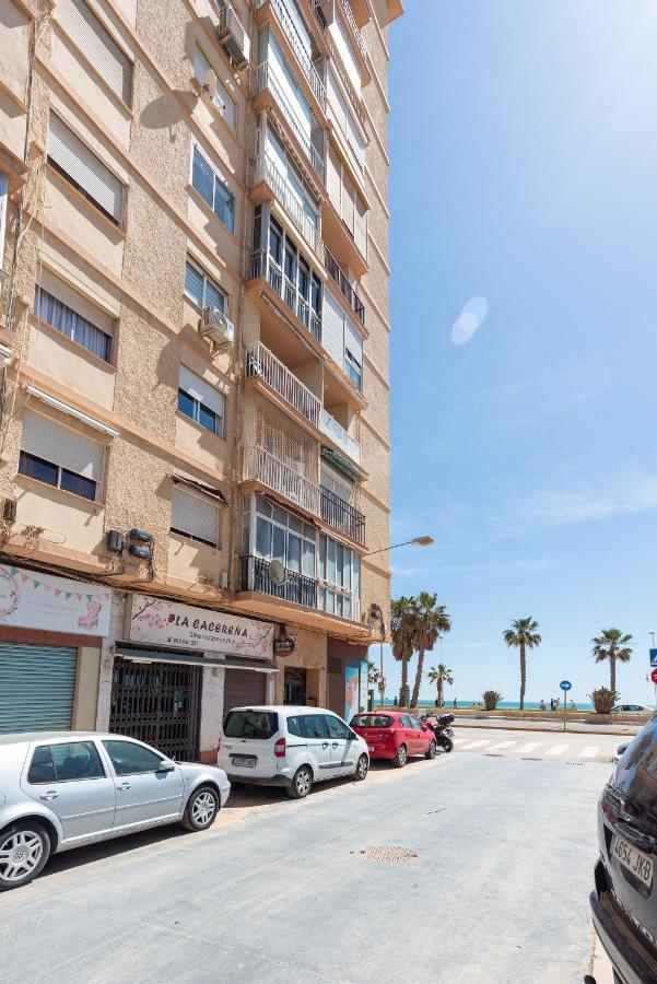 Sunny Harbor House Apartment มาลากา ภายนอก รูปภาพ