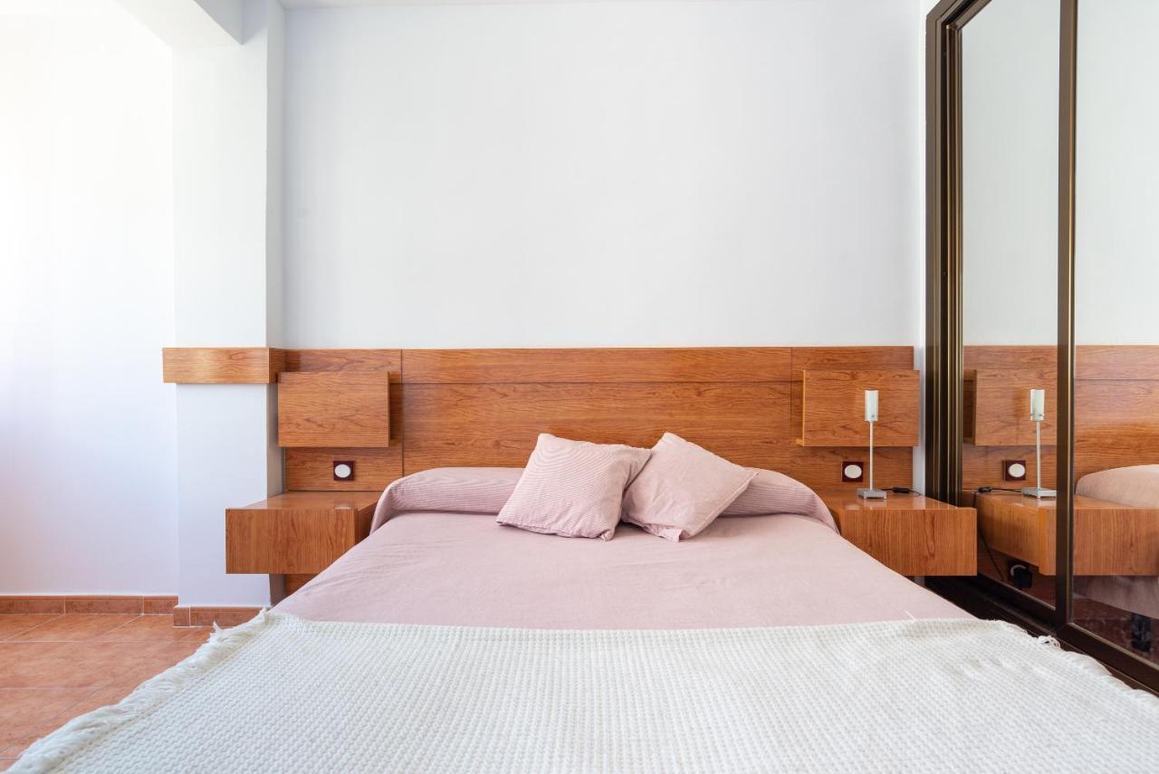 Sunny Harbor House Apartment มาลากา ภายนอก รูปภาพ