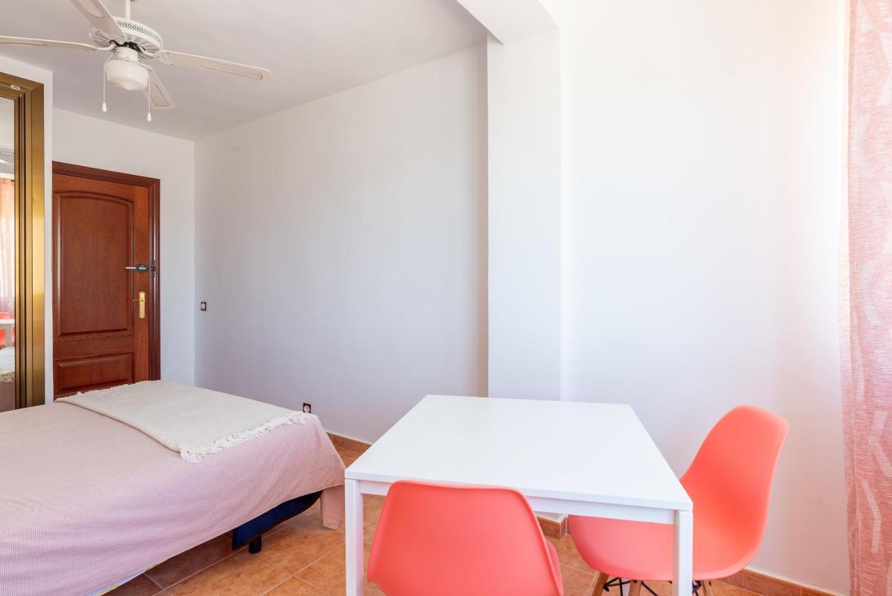 Sunny Harbor House Apartment มาลากา ภายนอก รูปภาพ